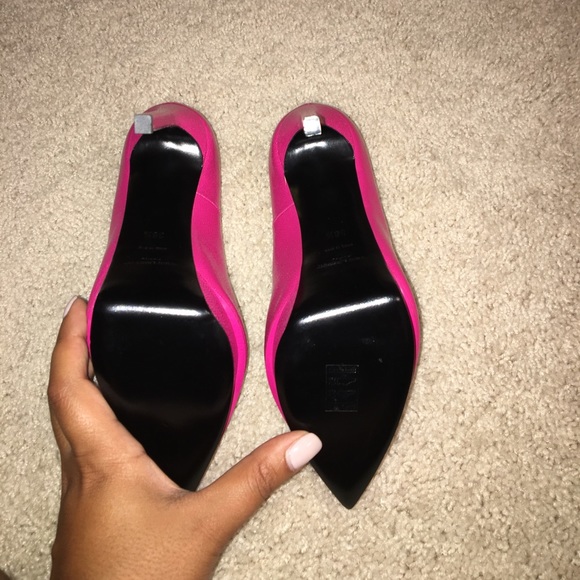 Saint Laurent Fuchsia Platform Heels - Picture 4 of 6